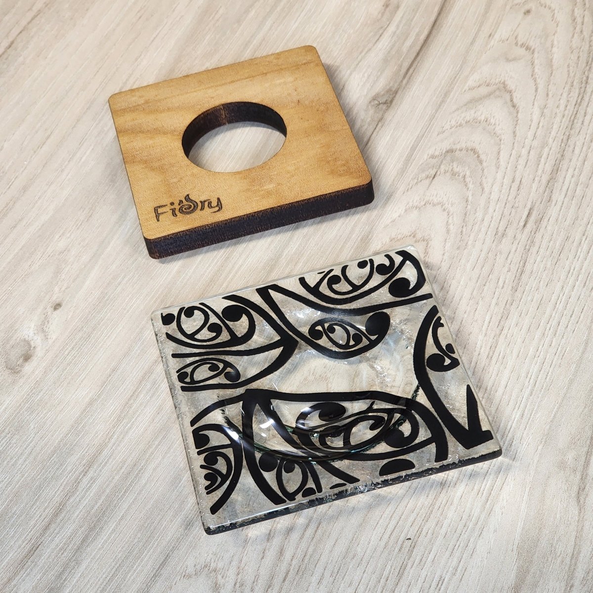 Small Kowhaiwhai Dish w/Rimu Base Black - Fiery Creations Ltd