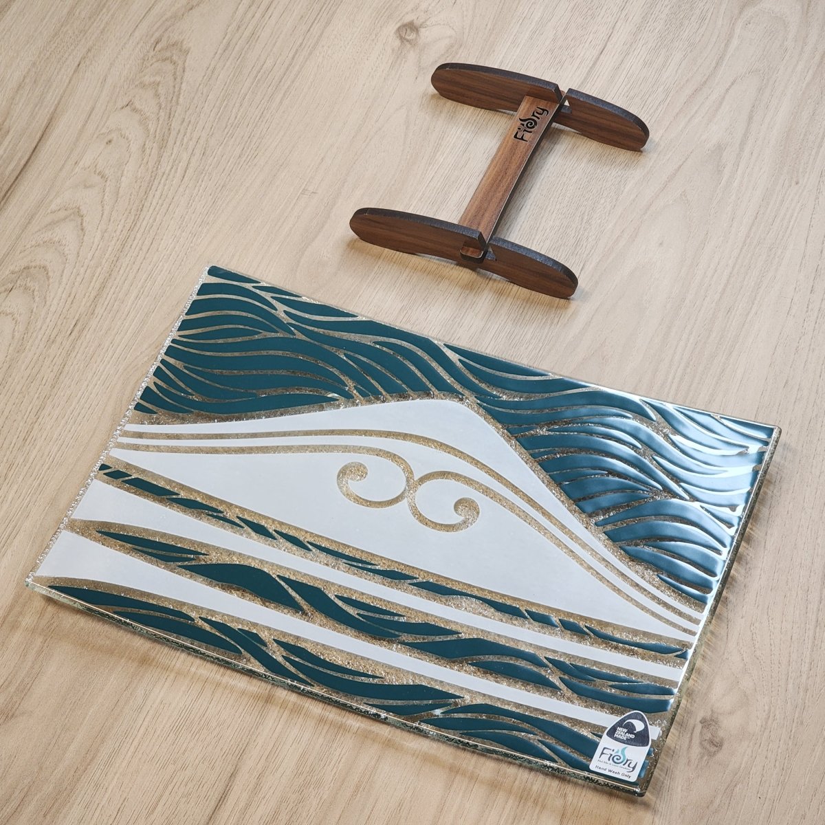 Te Maunga Teal/Pearl Medium Rectangle 300x200mm w/stand - Fiery Creations Ltd