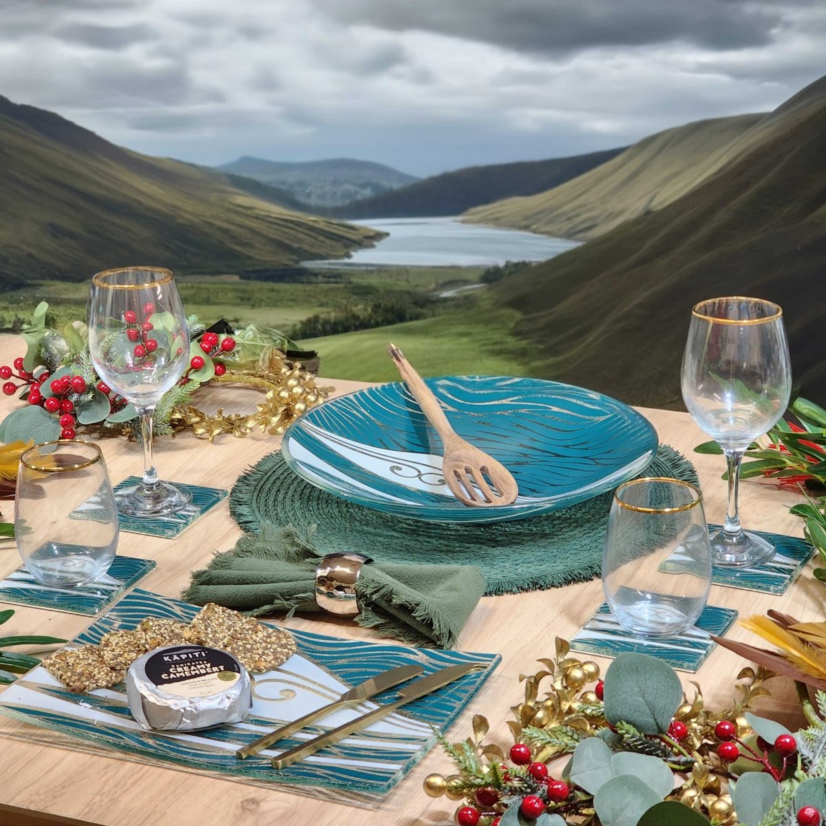 Te Maunga Teal/Pearl Medium Rectangle 300x200mm w/stand - Fiery Creations Ltd