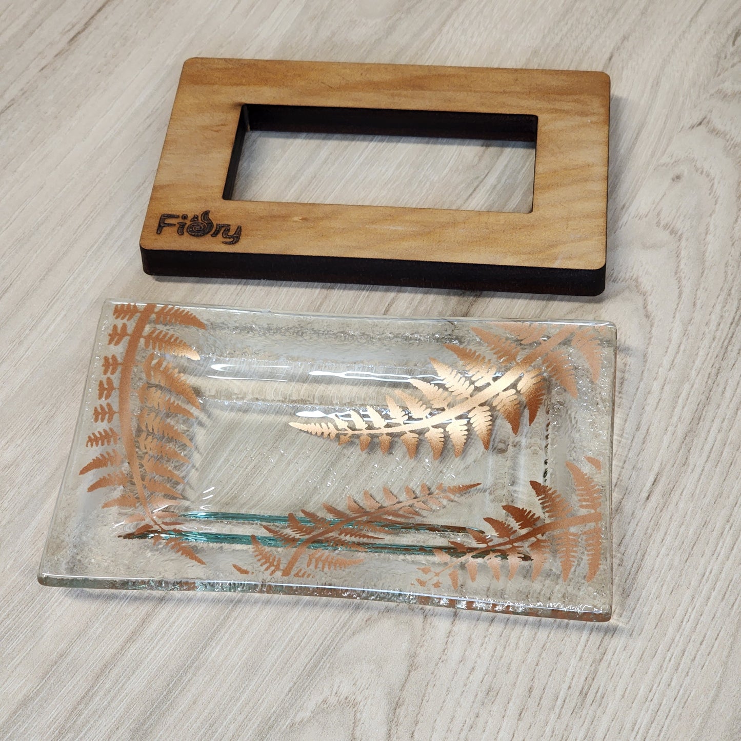 Fern Dish w/Rimu Base Copper