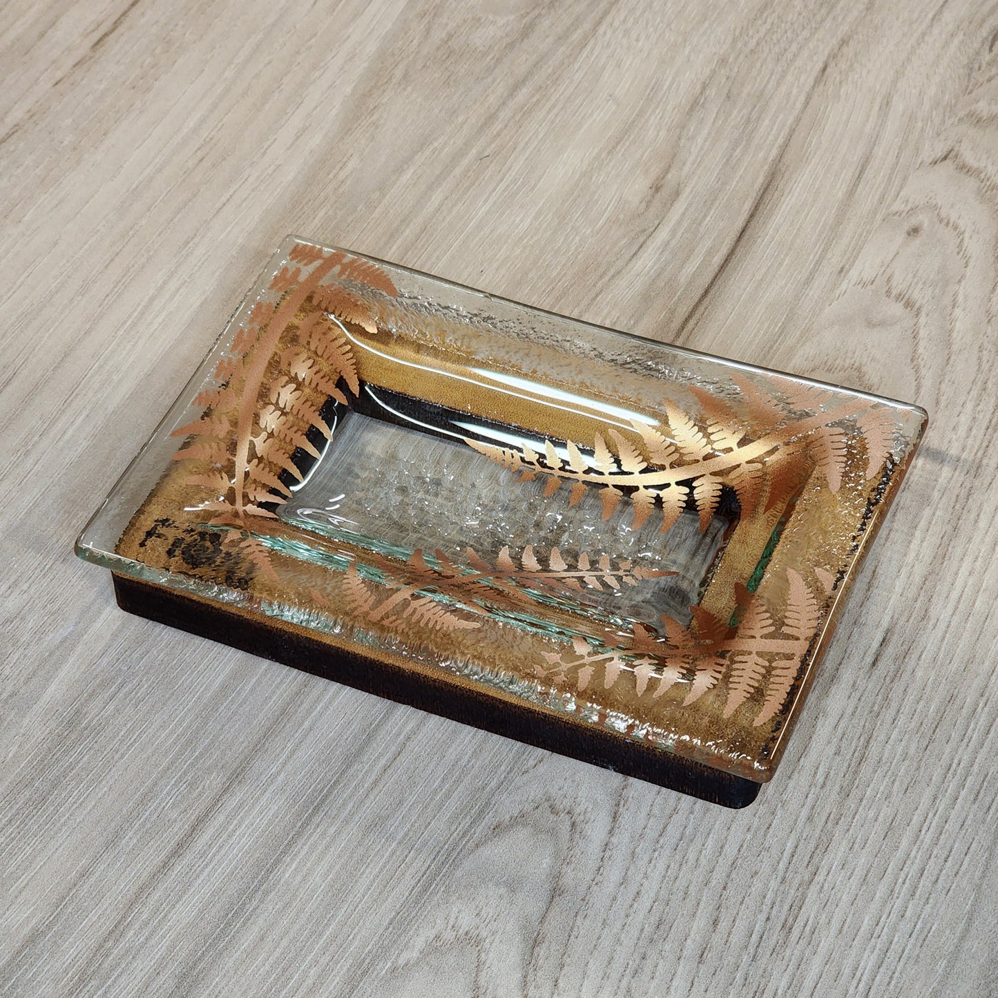 Fern Dish w/Rimu Base Copper