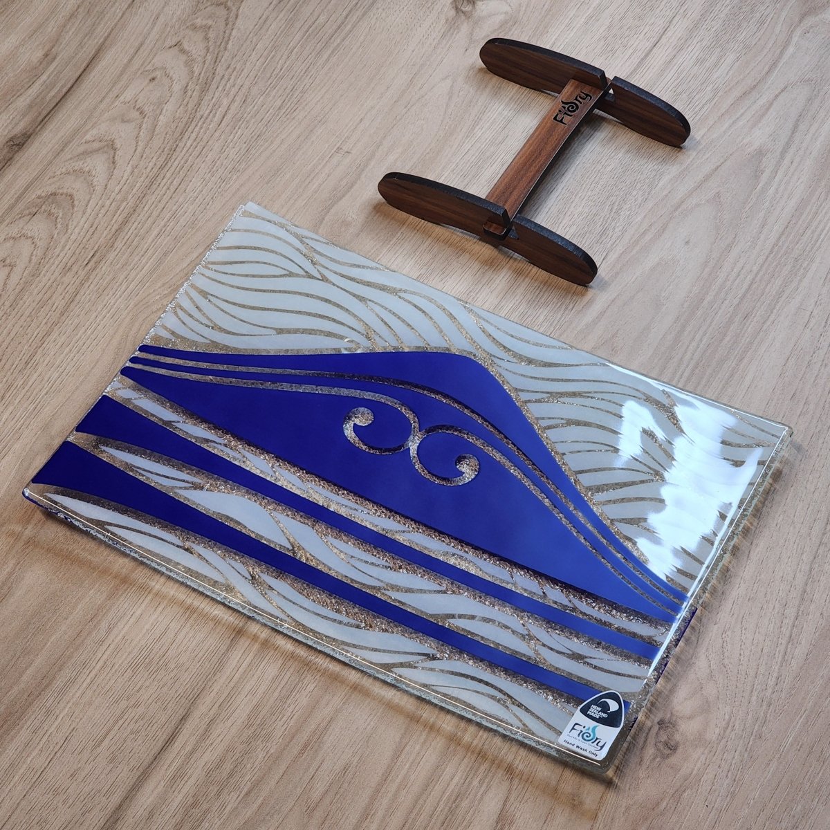 Te Maunga Blue/White Medium Rectangle 300x200mm w/stand - Fiery Creations Ltd